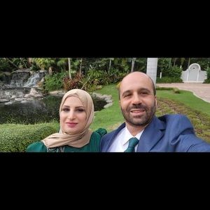 Meet your Posher, Nada